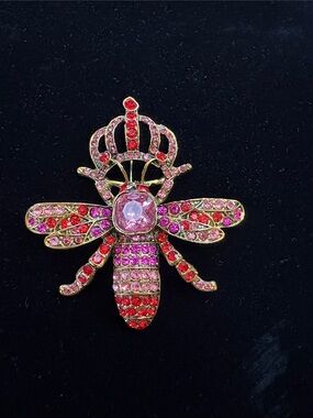 Crowned Bee Crystal Brooch - Pink & Red Sparkle